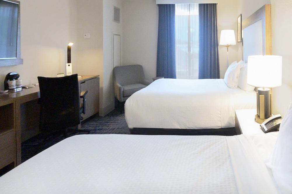 Sheraton Richmond Airport Hotel Сандстън Екстериор снимка