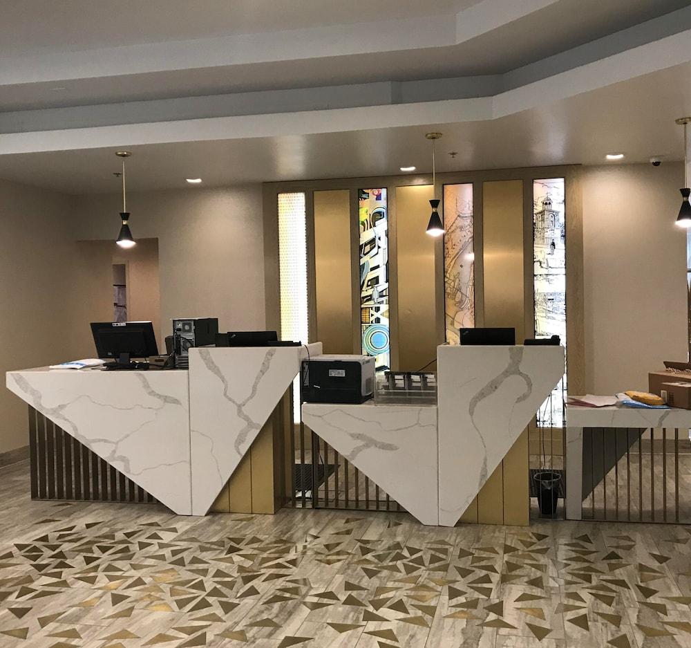 Sheraton Richmond Airport Hotel Сандстън Екстериор снимка
