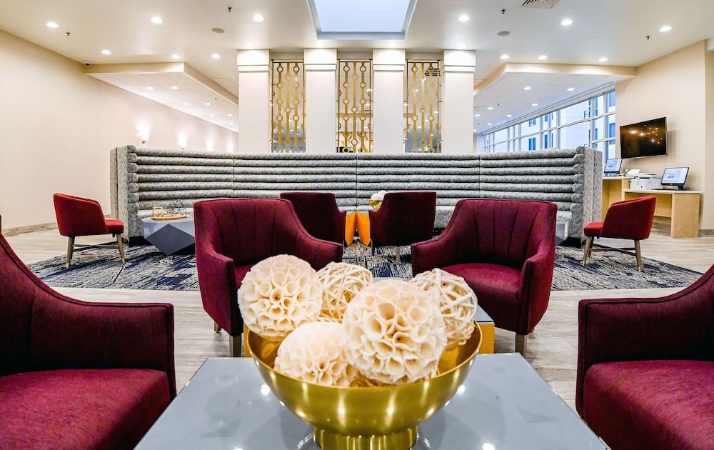 Sheraton Richmond Airport Hotel Сандстън Екстериор снимка