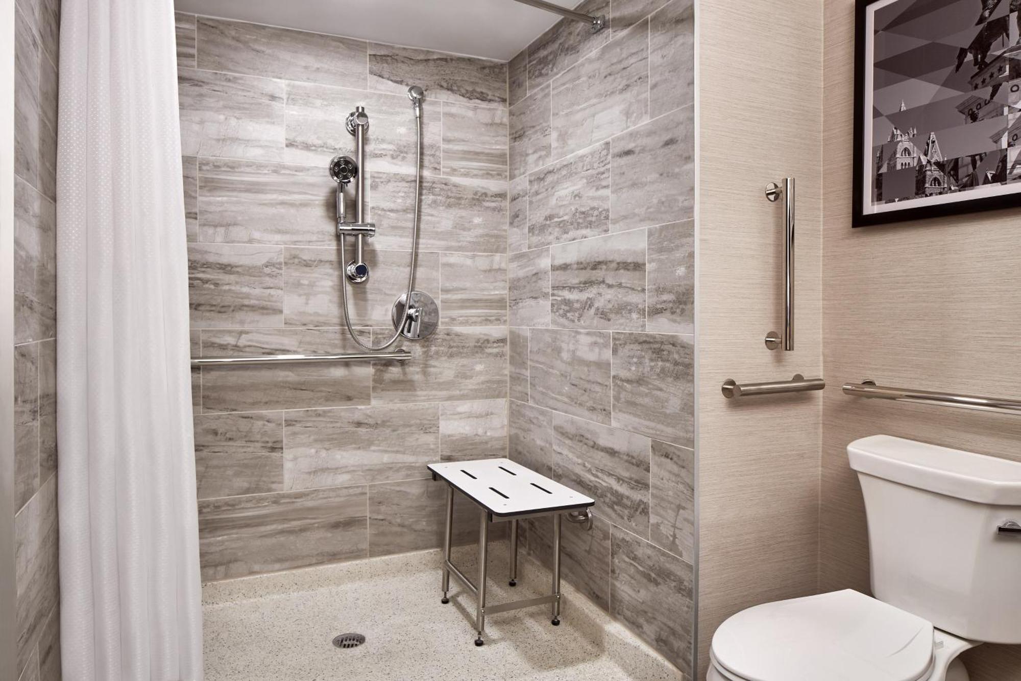 Sheraton Richmond Airport Hotel Сандстън Екстериор снимка