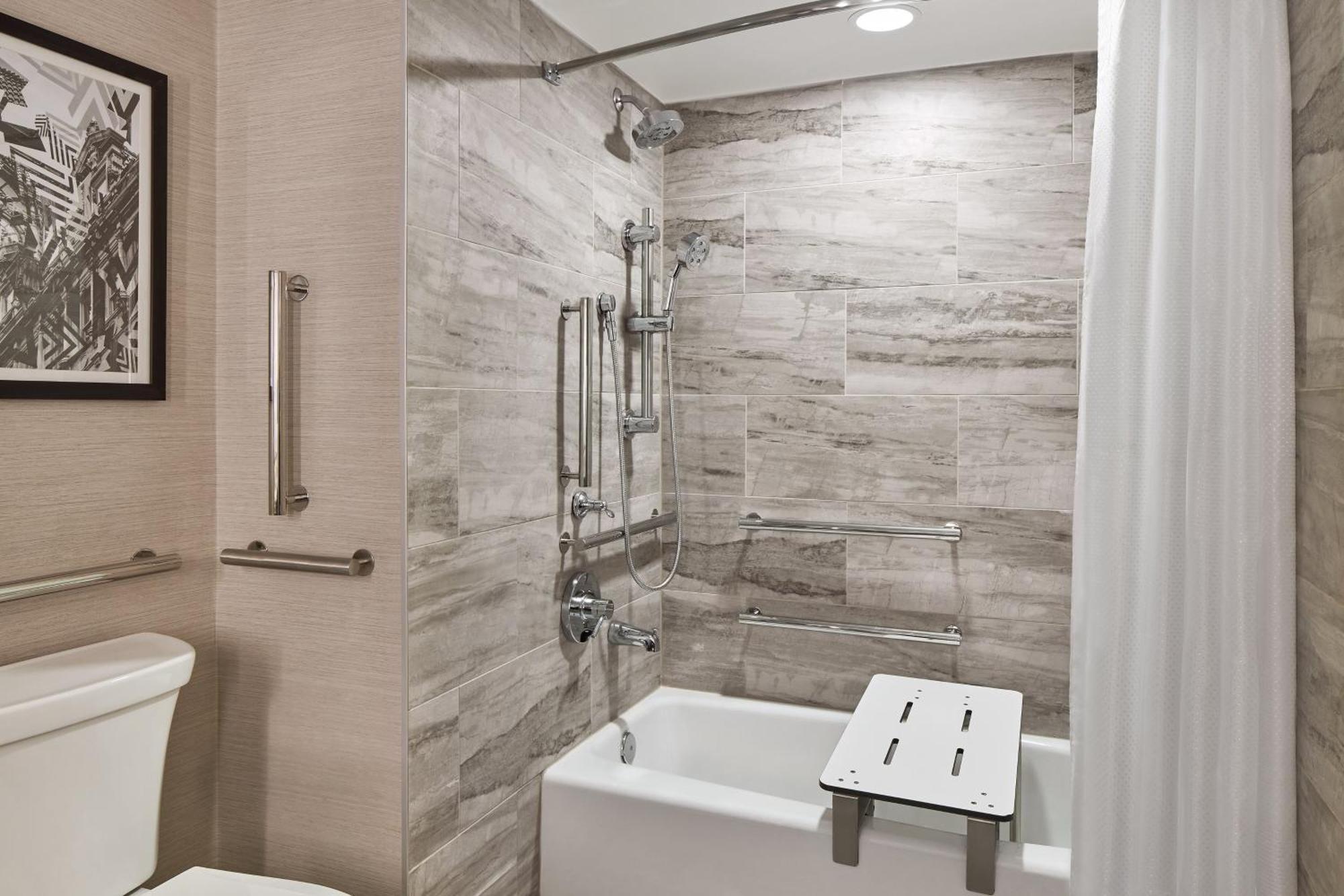 Sheraton Richmond Airport Hotel Сандстън Екстериор снимка