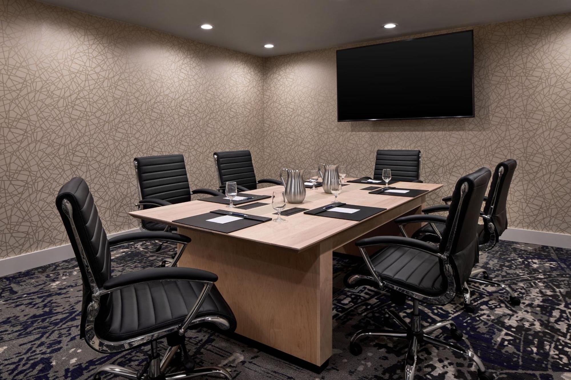 Sheraton Richmond Airport Hotel Сандстън Екстериор снимка