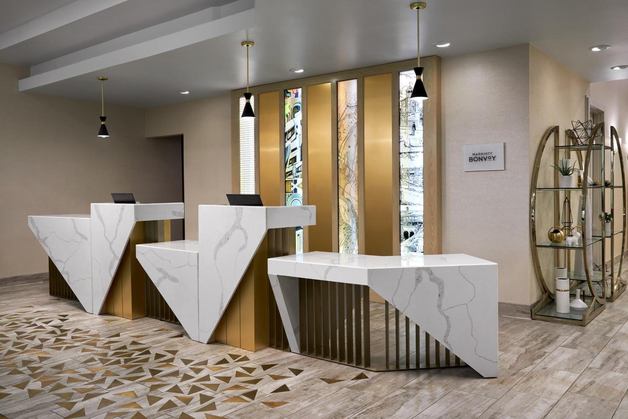 Sheraton Richmond Airport Hotel Сандстън Екстериор снимка