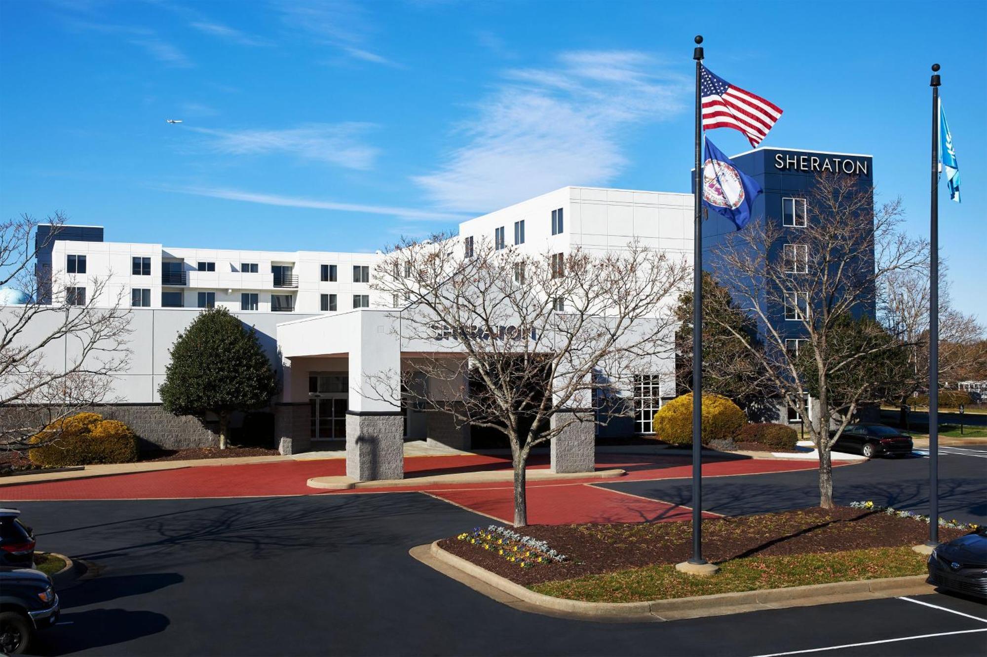 Sheraton Richmond Airport Hotel Сандстън Екстериор снимка