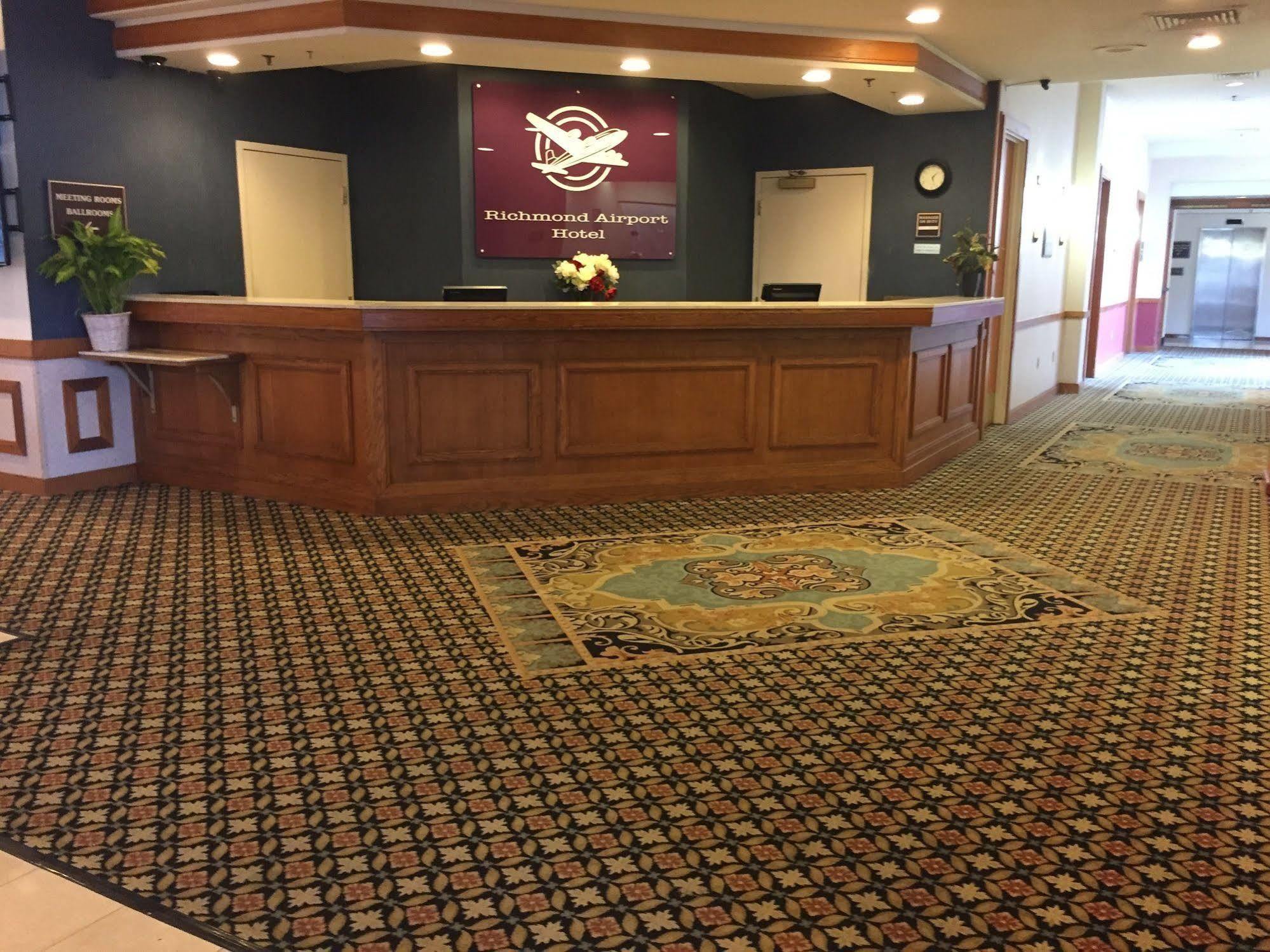 Sheraton Richmond Airport Hotel Сандстън Екстериор снимка